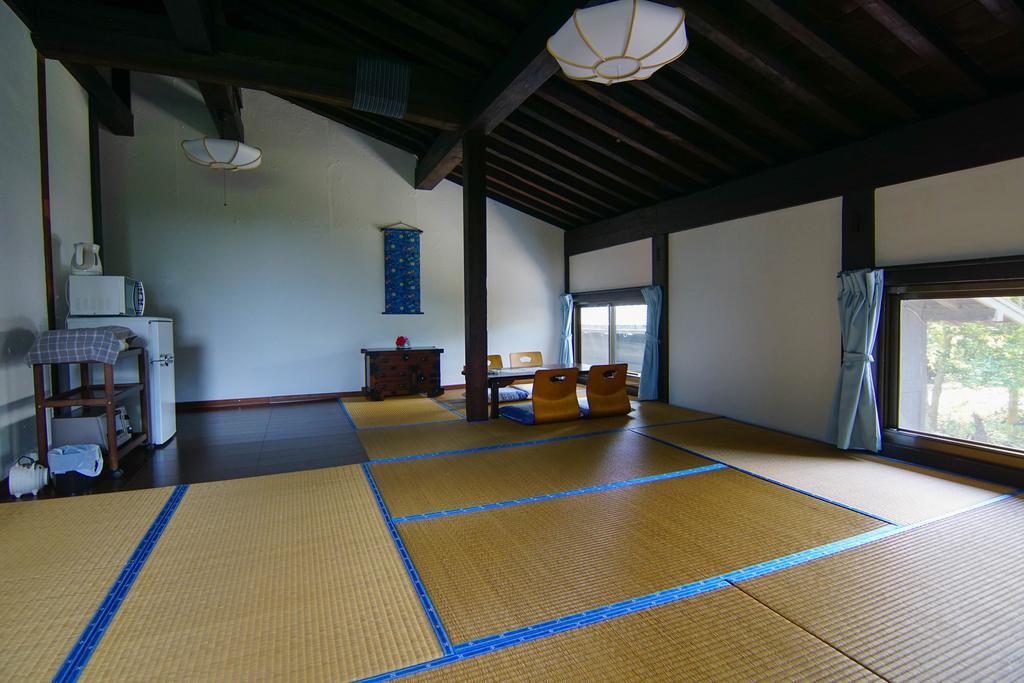 Villa Le Lotus Bleu Ishigaki  Exteriör bild