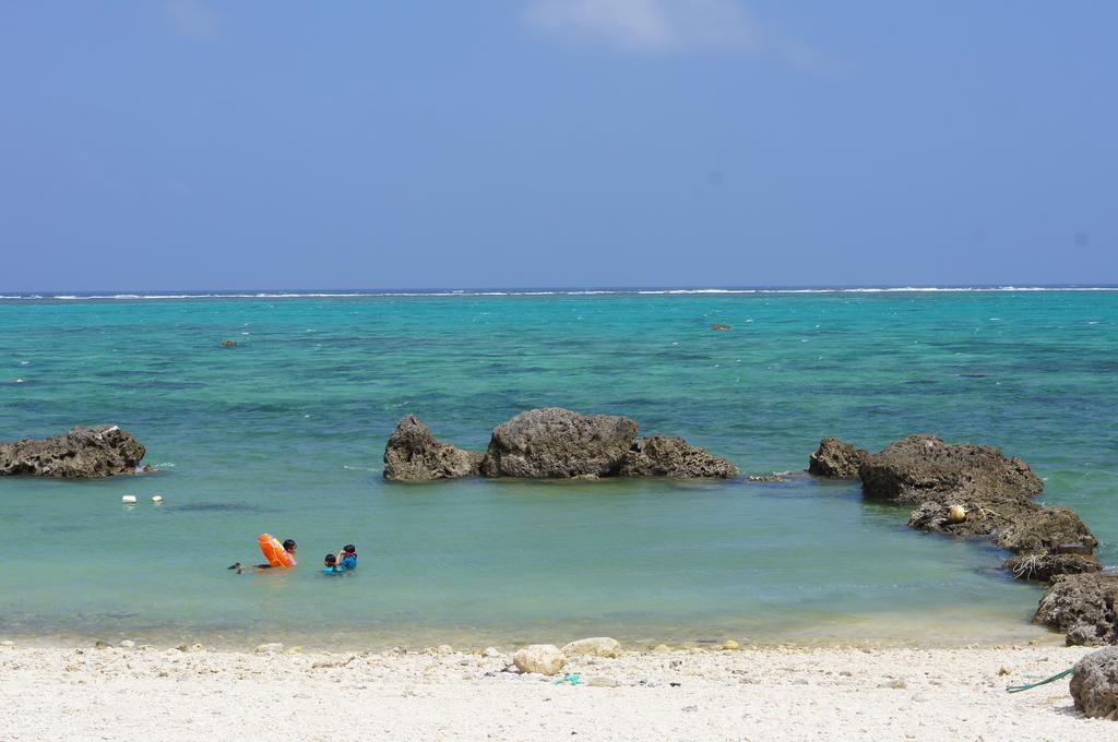 Villa Le Lotus Bleu Ishigaki  Exteriör bild